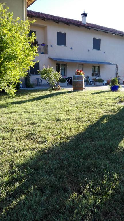 Rodello Bed & Breakfast Cascina Beatrice מראה חיצוני תמונה
